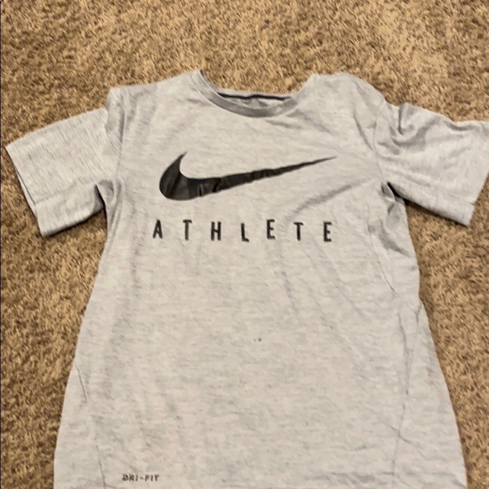 Youth nike tee